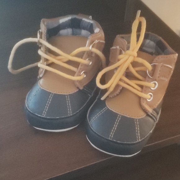 newborn duck boots